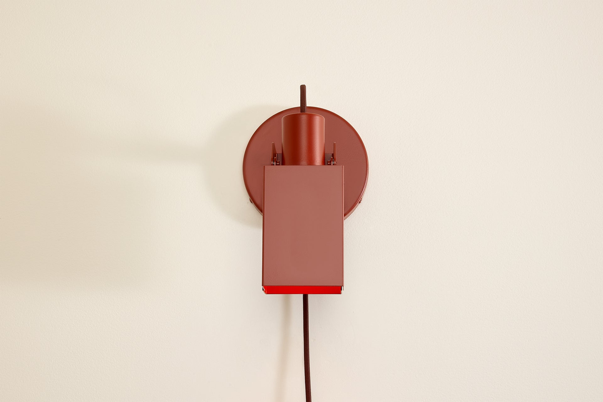 Peek Sconce Switch Plug-In - Square,Brick