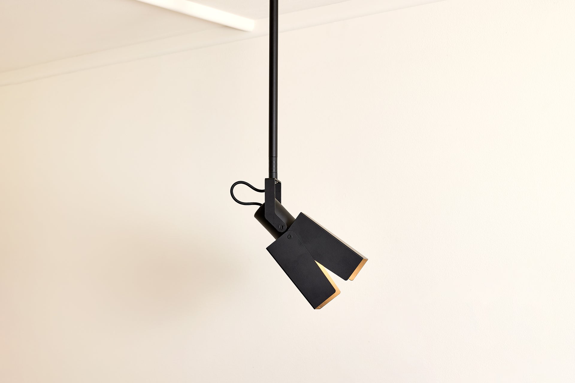 Peek Spot Square - Black,12" Rigid Tube