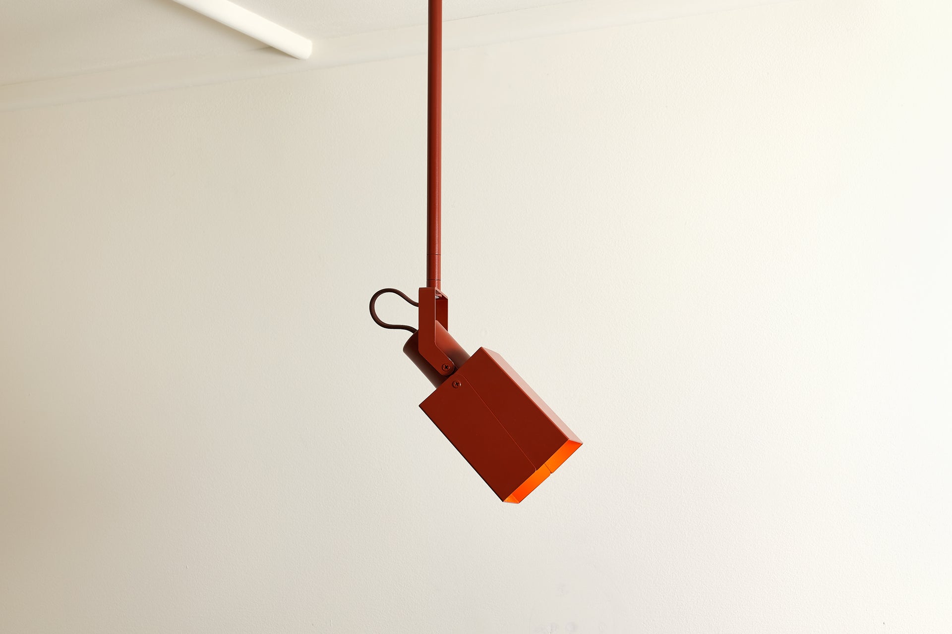 Peek Spot Square - Brick,24" Rigid Drop